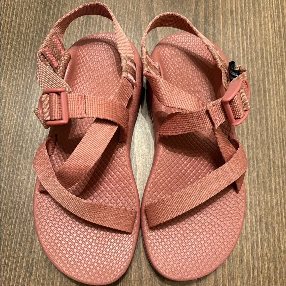 WOMENS CHACOS